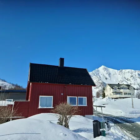 Semesterbostad Charming Traditional Norwegian In