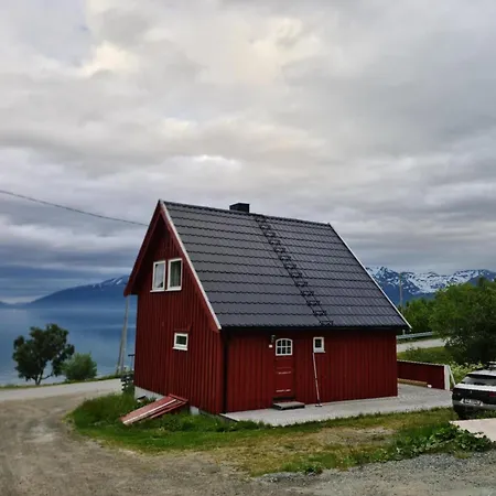 Semesterbostad Charming Traditional Norwegian In